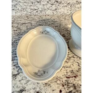 Phaltzgraff Heirloom Scalloped Oval Serving Dish